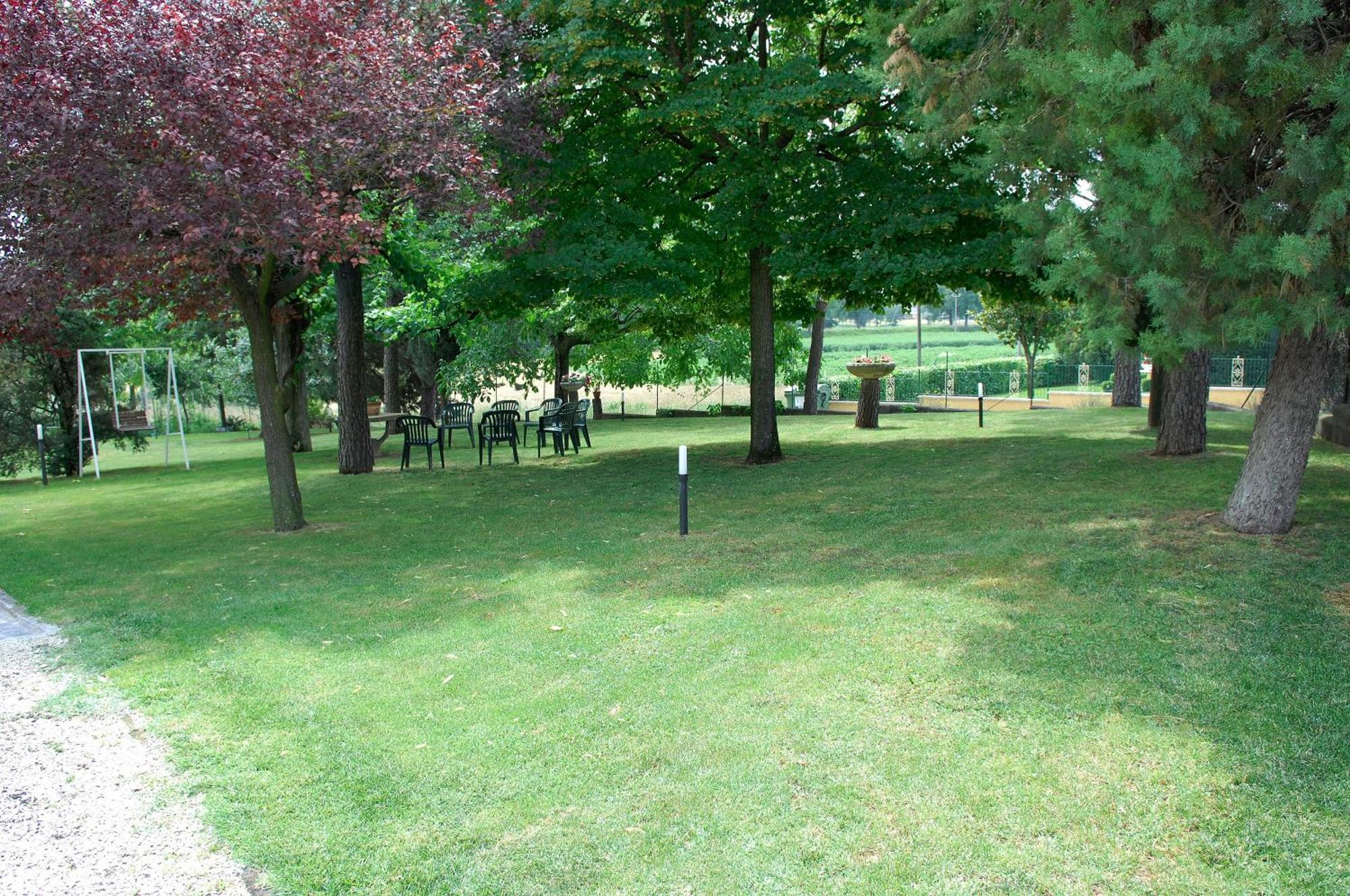 Agriturismo Il Borghetto モンテファルコ エクステリア 写真