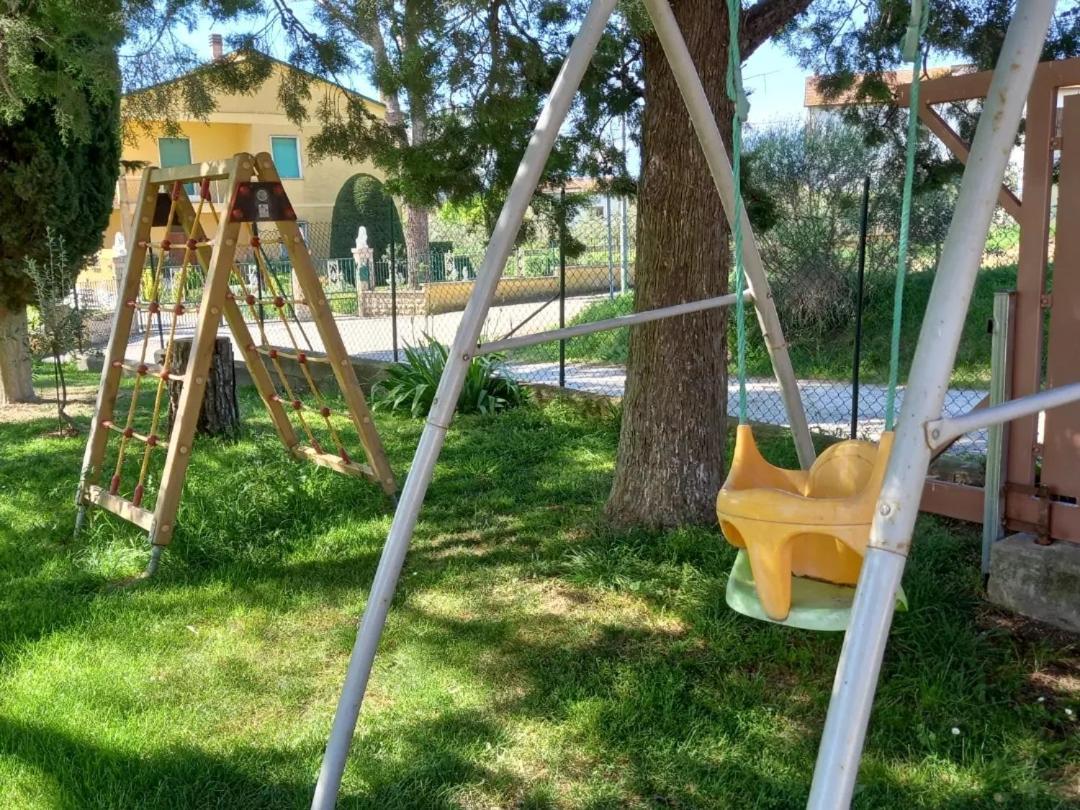 Agriturismo Il Borghetto モンテファルコ エクステリア 写真
