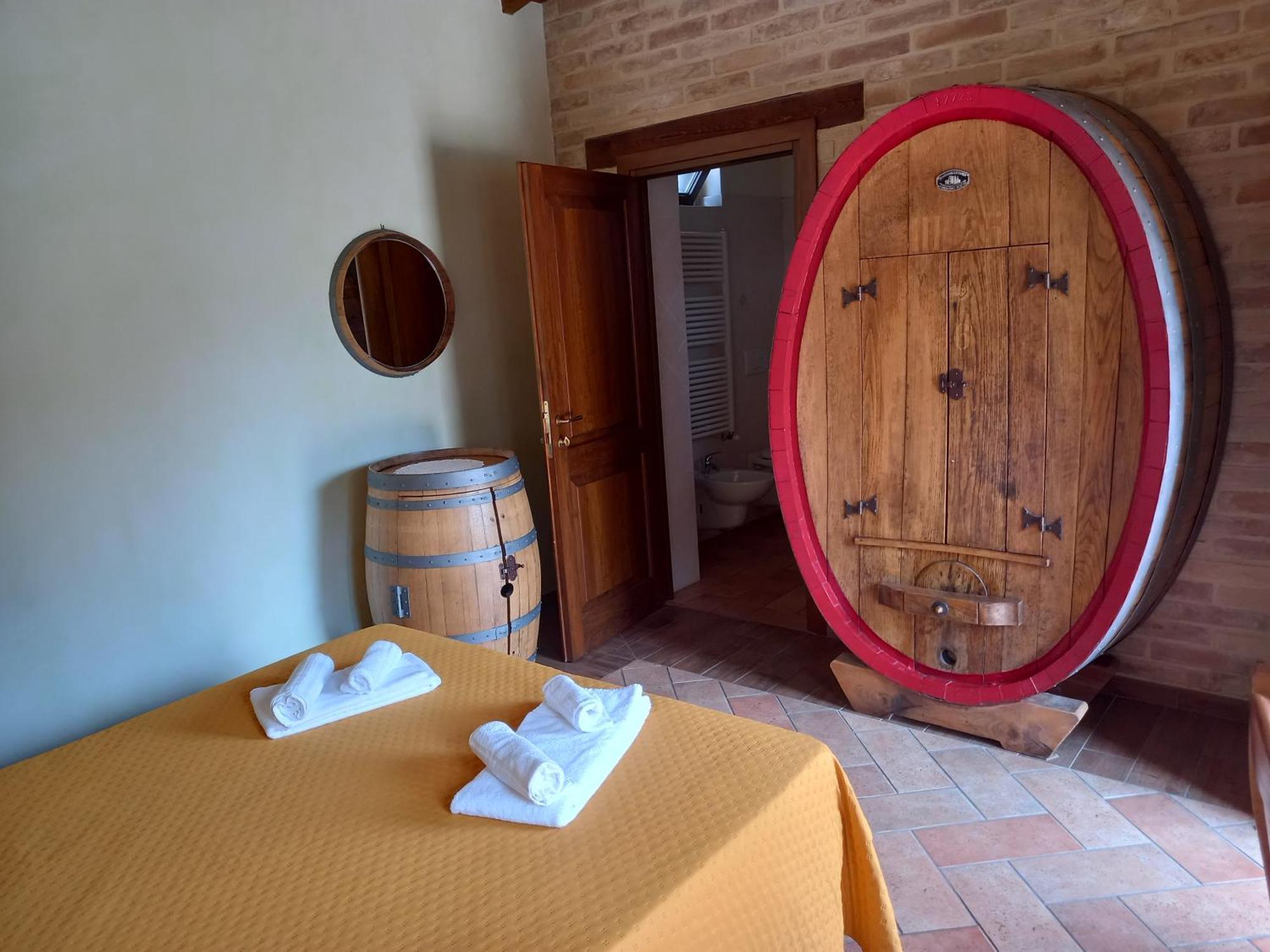 Agriturismo Il Borghetto モンテファルコ エクステリア 写真