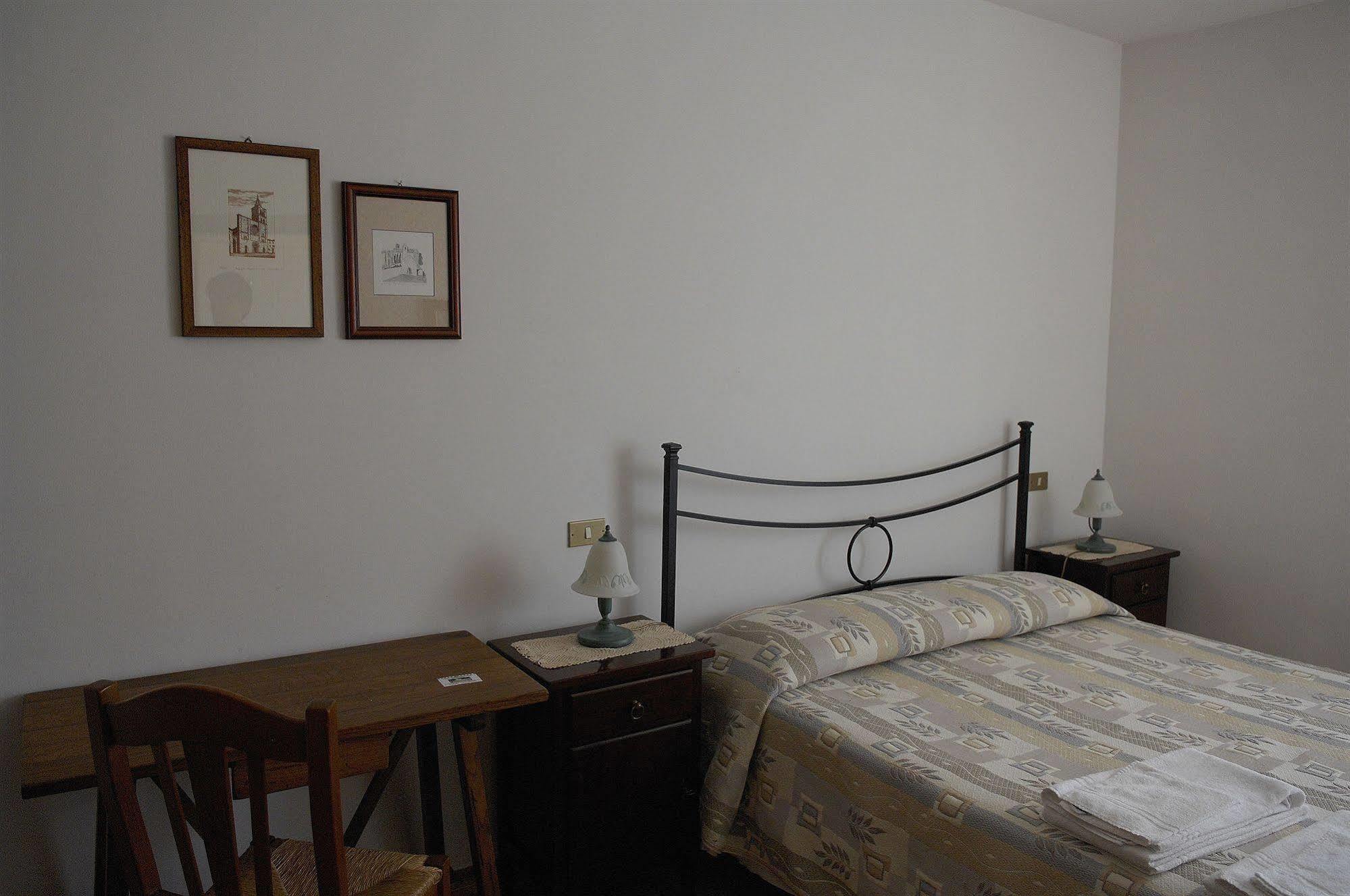 Agriturismo Il Borghetto モンテファルコ エクステリア 写真